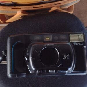 Black Tele Wide 35mm Camera NWOT